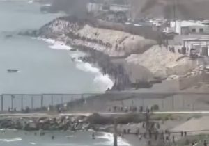 مرزهای اسپانیا توسط مهاجران مراکشی فروپاشید!