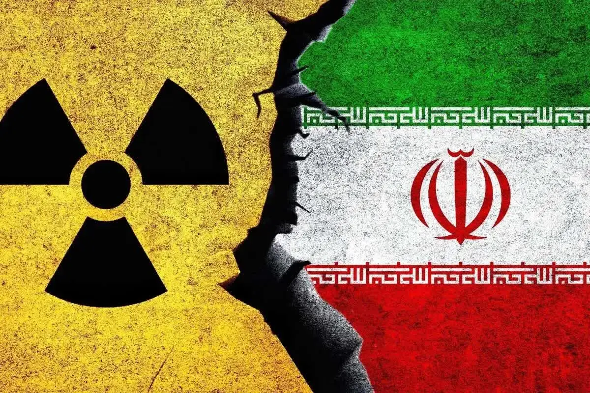 کیهان از دولت خواست پرونده تفاهم را ببندد و توان هسته‌ای را فعال کند