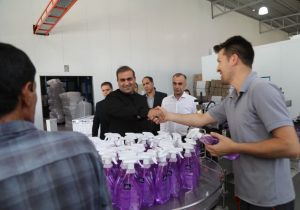 اولویت ما حمایت از تولیدات صادرات‌ محور و رقابت‌ پذیر است