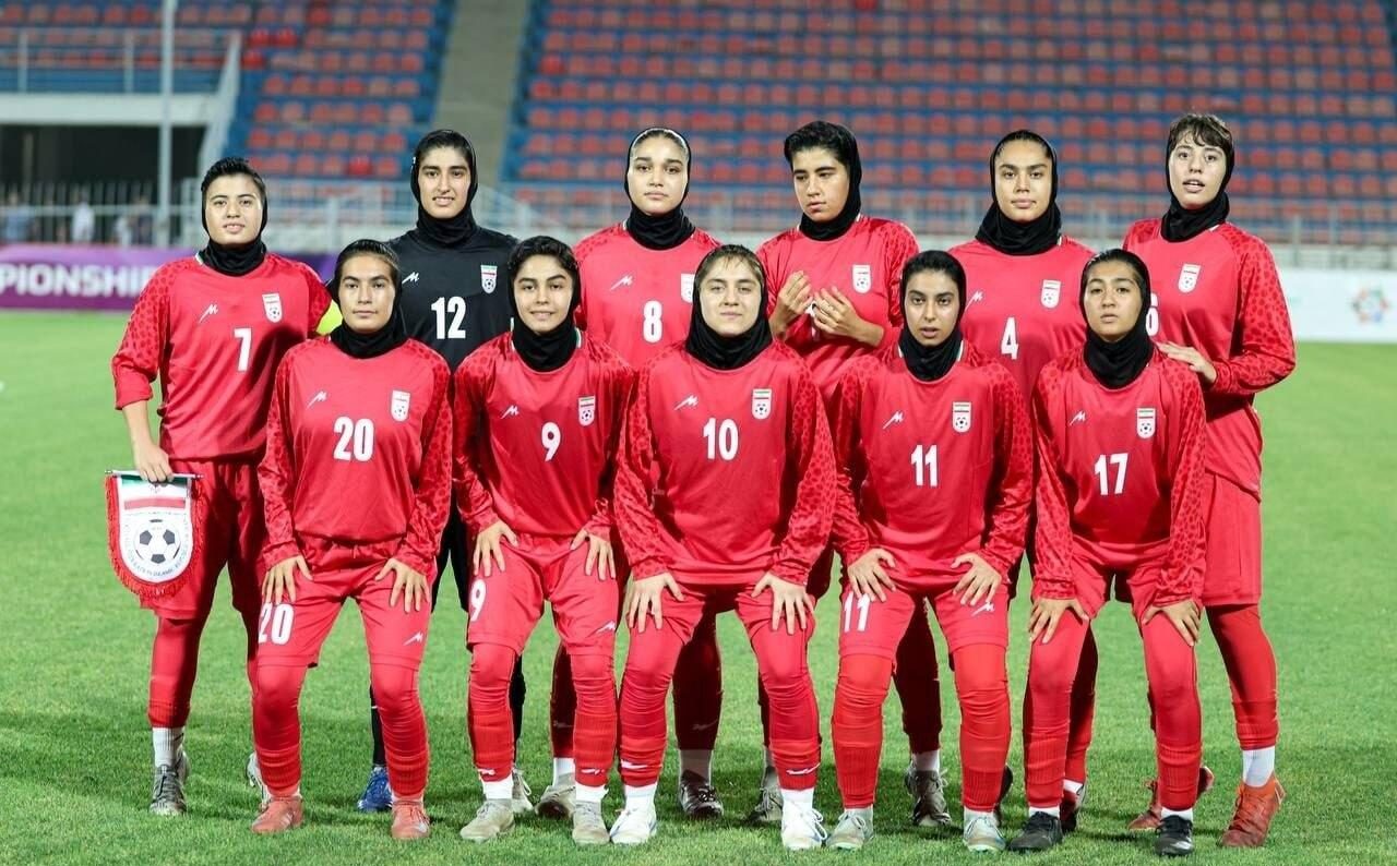 دختران ایران با بردی شیرین کافا را آغاز کردند