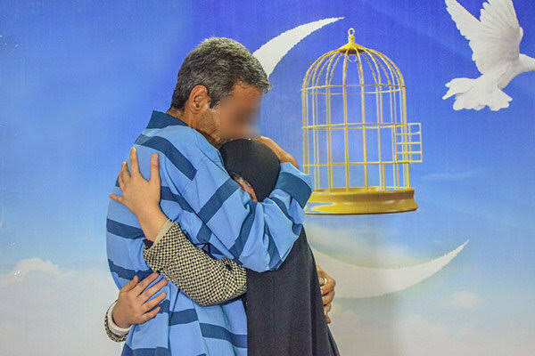 بازگشت ۸۷ زندانی مالی به آغوش خانواده‌ها در آذربایجان‌غربی