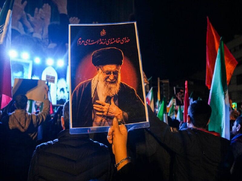 ثبت‌نام در بازوی «باید برخاست» الزامی است