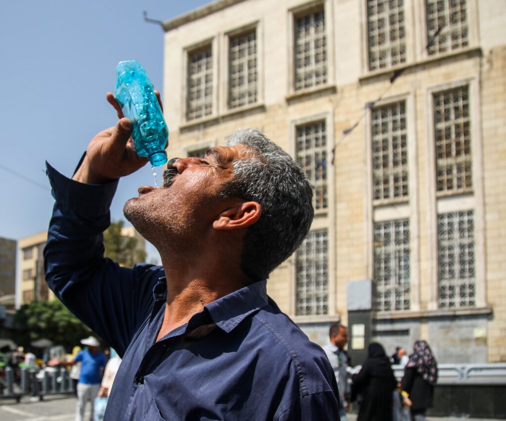 تهران در محاصره گرمای شدید؛ دمای پایتخت به ۴۱ درجه می‌رسد
