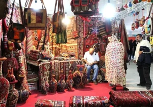 نمایشگاه صنایع‌دستی در پایانه‌های مرزی تمرچین و بازرگان برپا شد