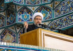 امام جمعه تبریز: شبانه‌روز برای نابودی ترامپ و نتانیاهو تلاش می‌کنیم
