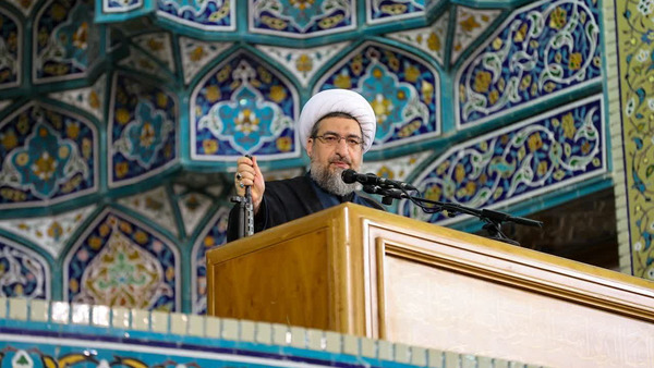 امام جمعه تبریز: شبانه‌روز برای نابودی ترامپ و نتانیاهو تلاش می‌کنیم