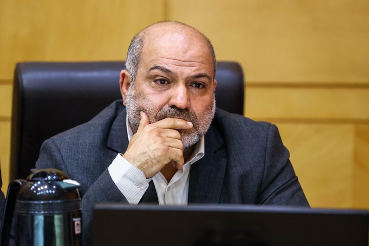 مختار: بنزین قربانی خودروهای پرمصرف و حمل‌ونقل عمومی ضعیف شده است