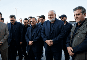 وزیر نیرو برای بررسی طرح‌های آبی به زنجان سفر کرد