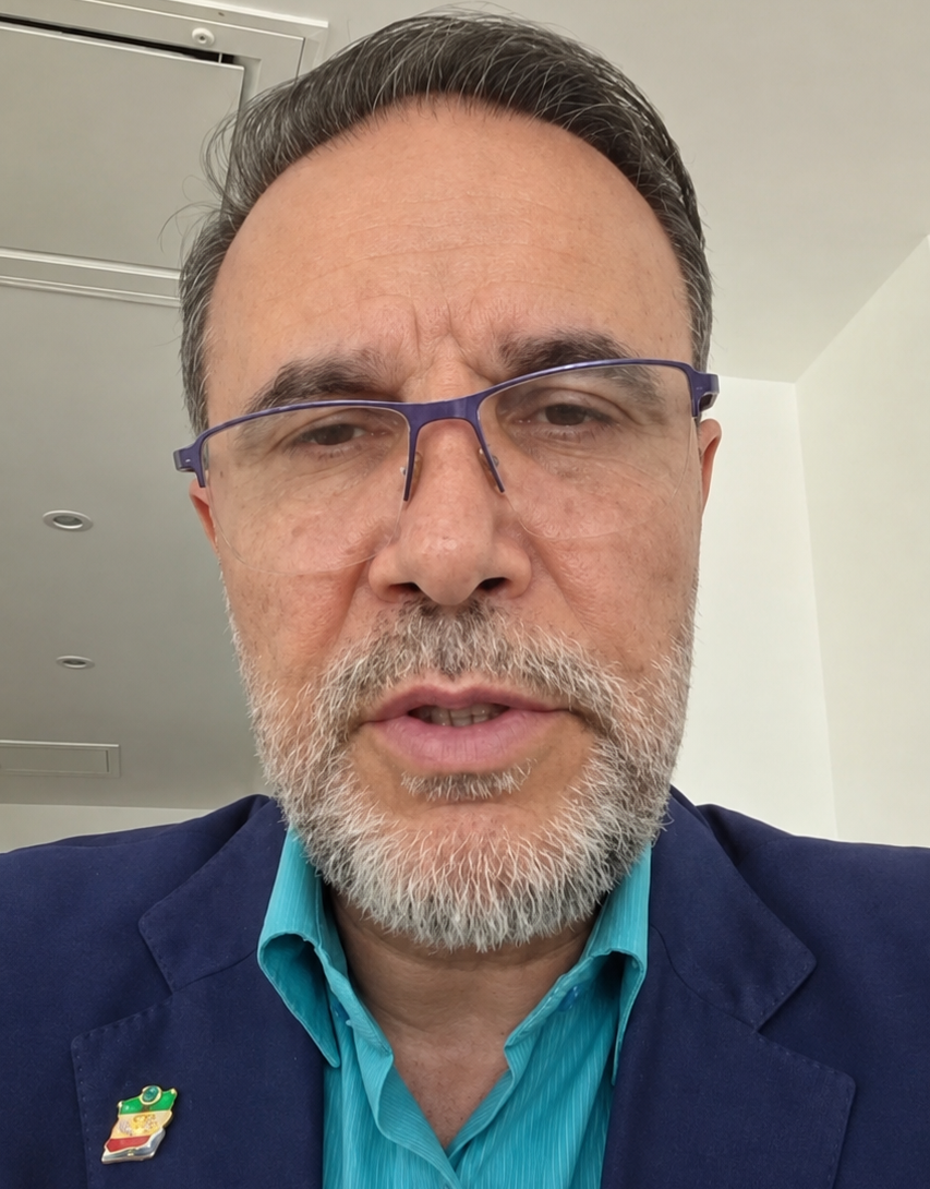 پس از جنجال «به درک واصل شد»؛ آریایی‌نژاد از خانواده مهسا امینی عذر خواست