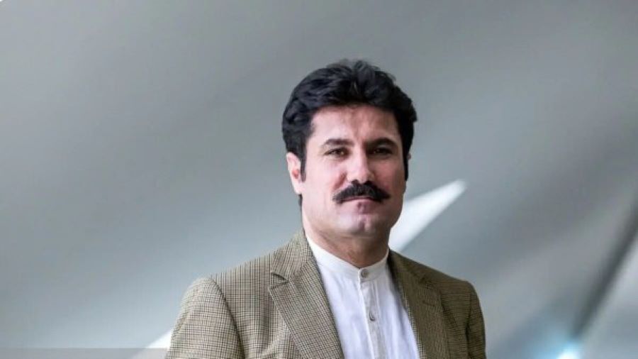به عنوان یک کرد ایرانی و عضو دولت ایران حمله به دفتر بردارم، مسرور بارزانی را محکوم می‌کنم