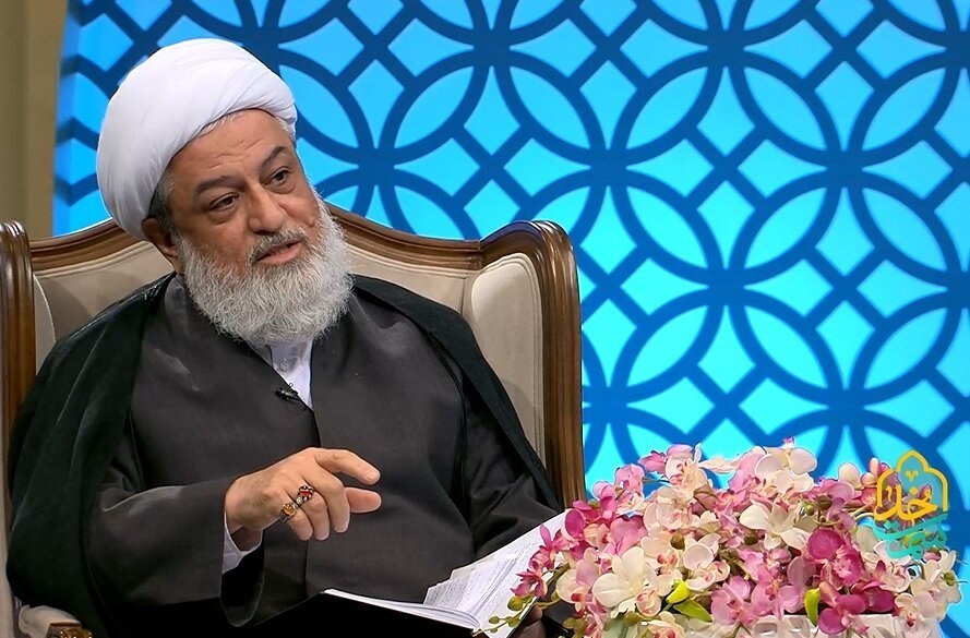 در قربانی ۱۰ هزار گوسفند برای سلامتی رهبر انقلاب تعجیل کنید