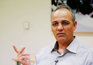 زیدآبادی: جابه‌جایی دبیر شعام همان‌طور اتفاق افتاد که خرازی خبر داده بود؛ ظاهرا این ماییم که از اوضاع بی‌خبریم!