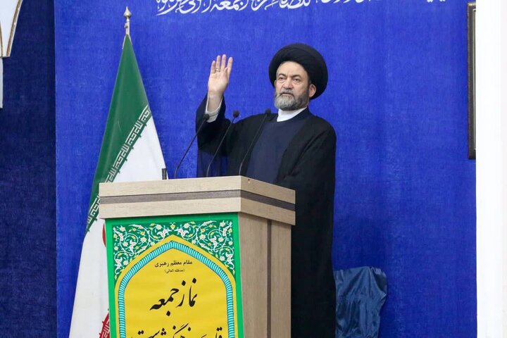 امام جمعه اردبیل: دروغ بستن به رهبری قطعاً جرم بسیار بزرگی است