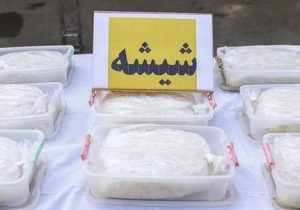 توقیف کامیون حامل ۱۰ کیلو شیشه در اردبیل؛ راننده دستگیر شد