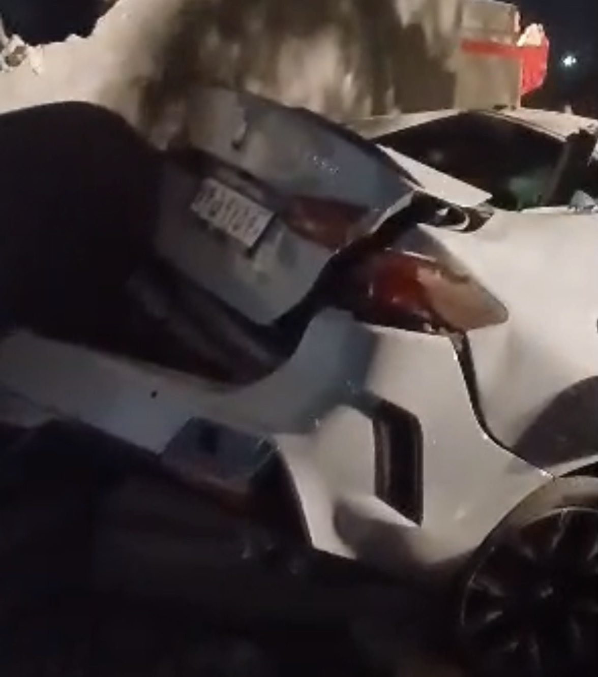 تصادف مرگبار BMW در بزرگراه همت؛ سه نفر جان باختند