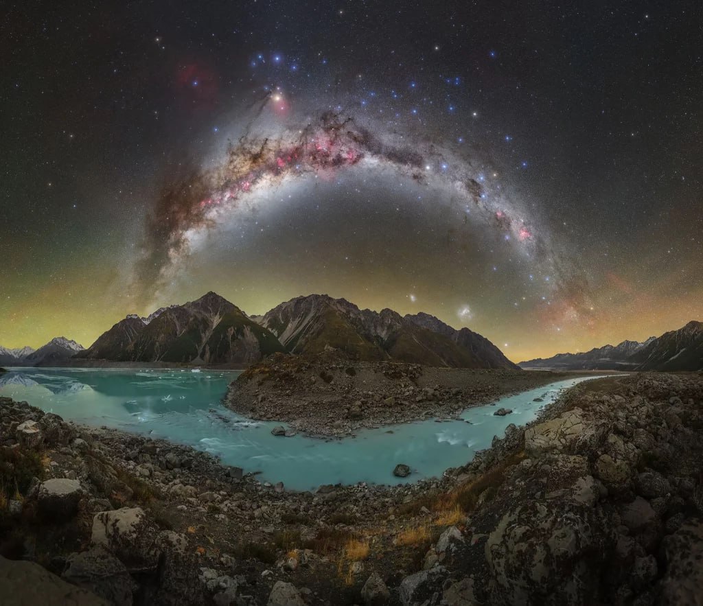 شگفت‌انگیزترین تصاویر از آسمان شب در قاب برندگان DarkSky ۲۰۲۶