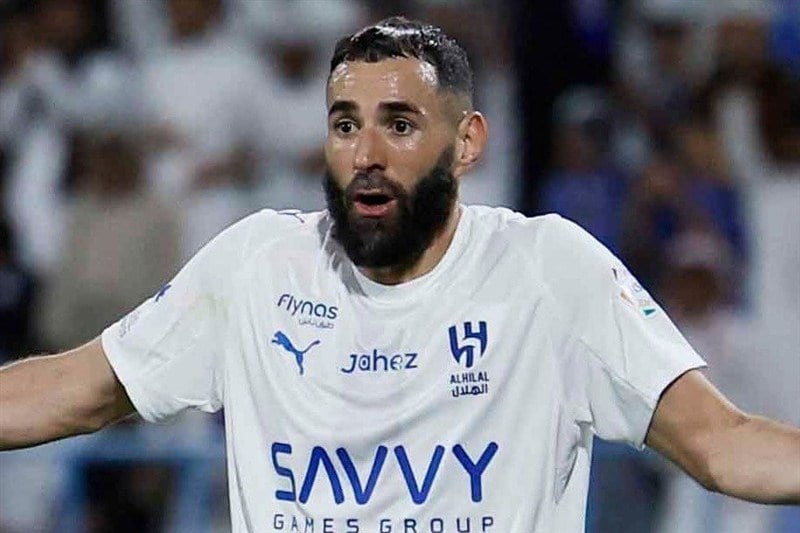 شوک به بنزما؛ الهلال فسخ قرارداد ستاره فرانسوی را بررسی می‌کند!