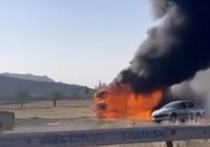 آتش‌سوزی تریلی در جاده مرند ـ تبریز؛ آتش‌نشانی با تاخیر رسید، تریلی در آتش سوخت!
