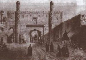 تبریز ۲۰۰ سال پیش؛ نمایی از دروازه دوه‌چی و بقعه صاحب‌الامر