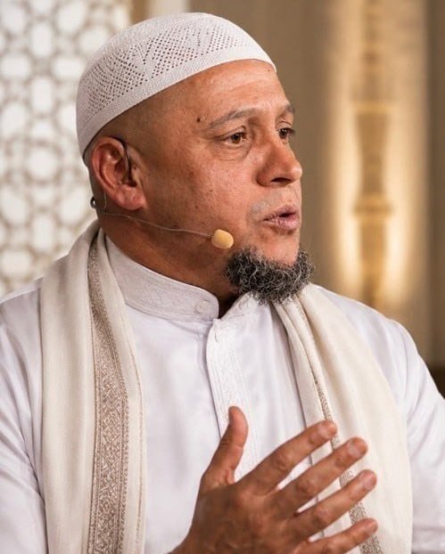 روبرتو کارلوس پس از مسلمان شدن برای هشتمین‌بار ازدواج کرد!