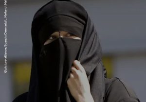 پرتغال پوشاندن کامل صورت در اماکن عمومی را ممنوع کرد