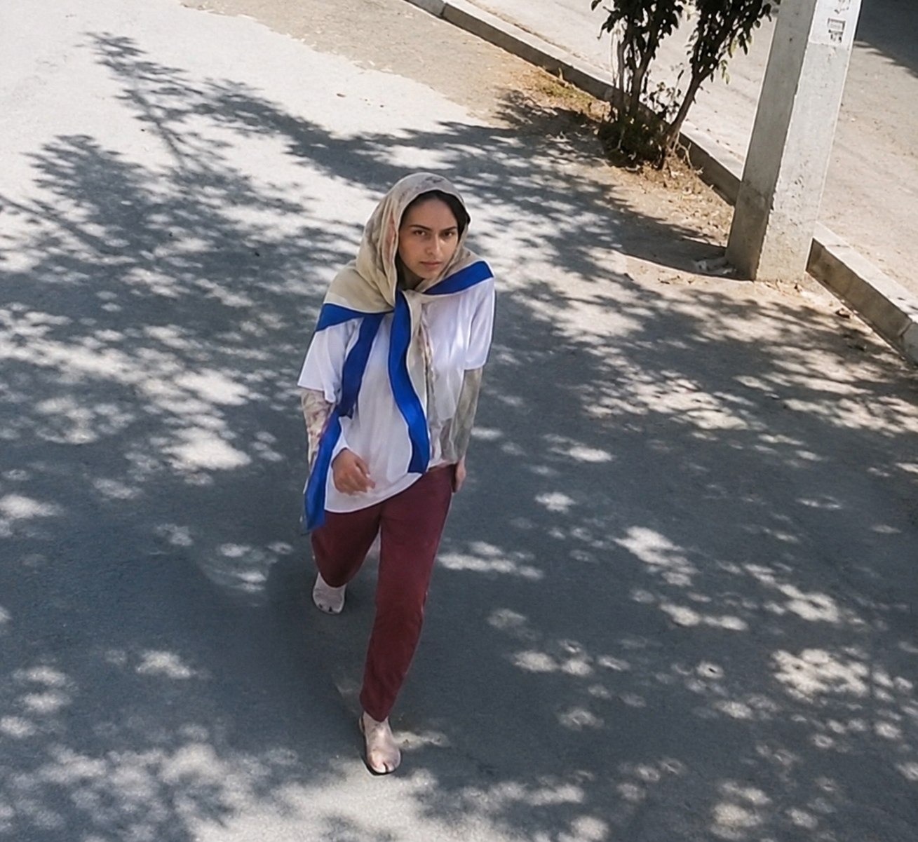 دختر جوان ۳۰ ساله از منزل خارج شده و هنوز بازنگشته‌ است!