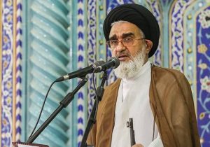 امام جمعه قم: هر گوشی تلفن همراه می‌ یک سنگر نفوذ است