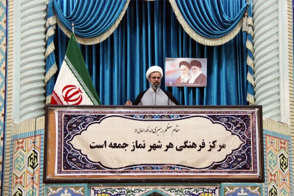 امام جمعه بجنورد: فشار اقتصادی کمر آمریکا را می‌شکند