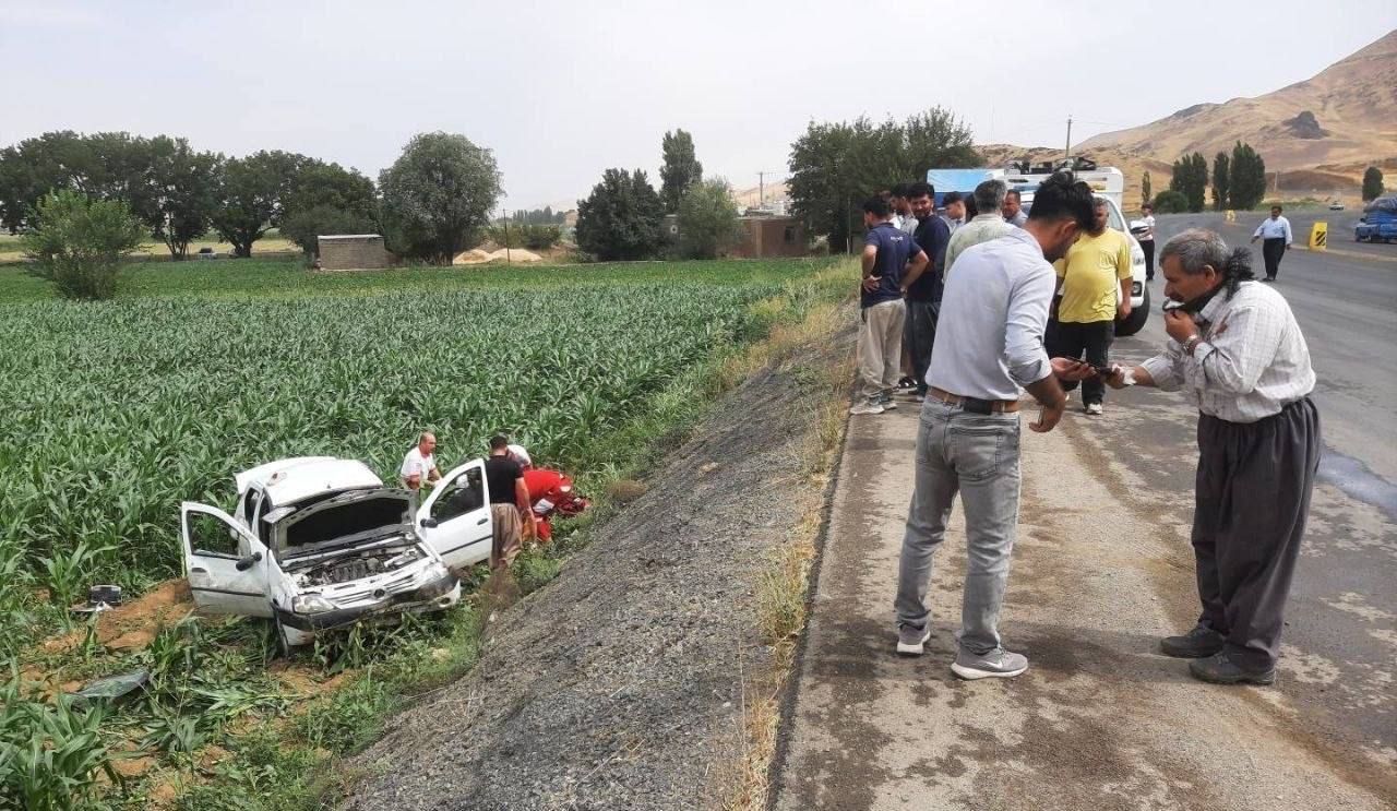 واژگونی تندر ۹۰ در محور بوکان – میاندوآب ۳ مصدوم برجا گذاشت