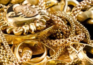 عروس ۳۰۰ گرم طلای مادرشوهر را با بدل عوض کرد؛ «می‌خواستم انتقام بگیرم»