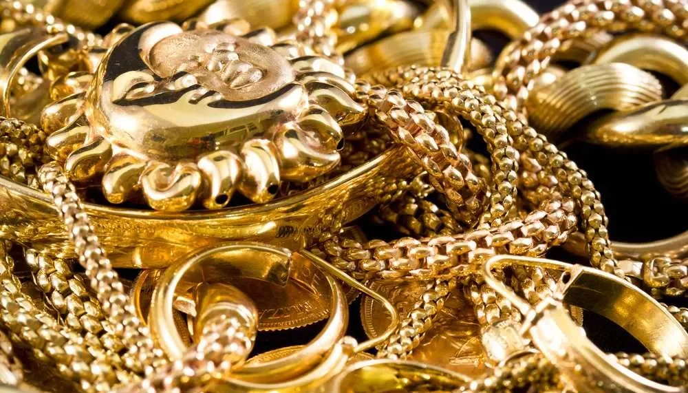 عروس ۳۰۰ گرم طلای مادرشوهر را با بدل عوض کرد؛ «می‌خواستم انتقام بگیرم»