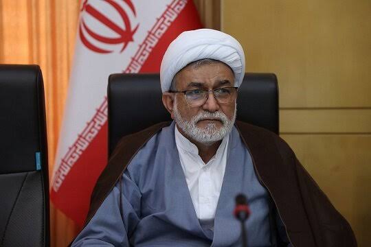 وحدت فقط شعار نیست؛ مسئولان باید برای مردم کار کنند