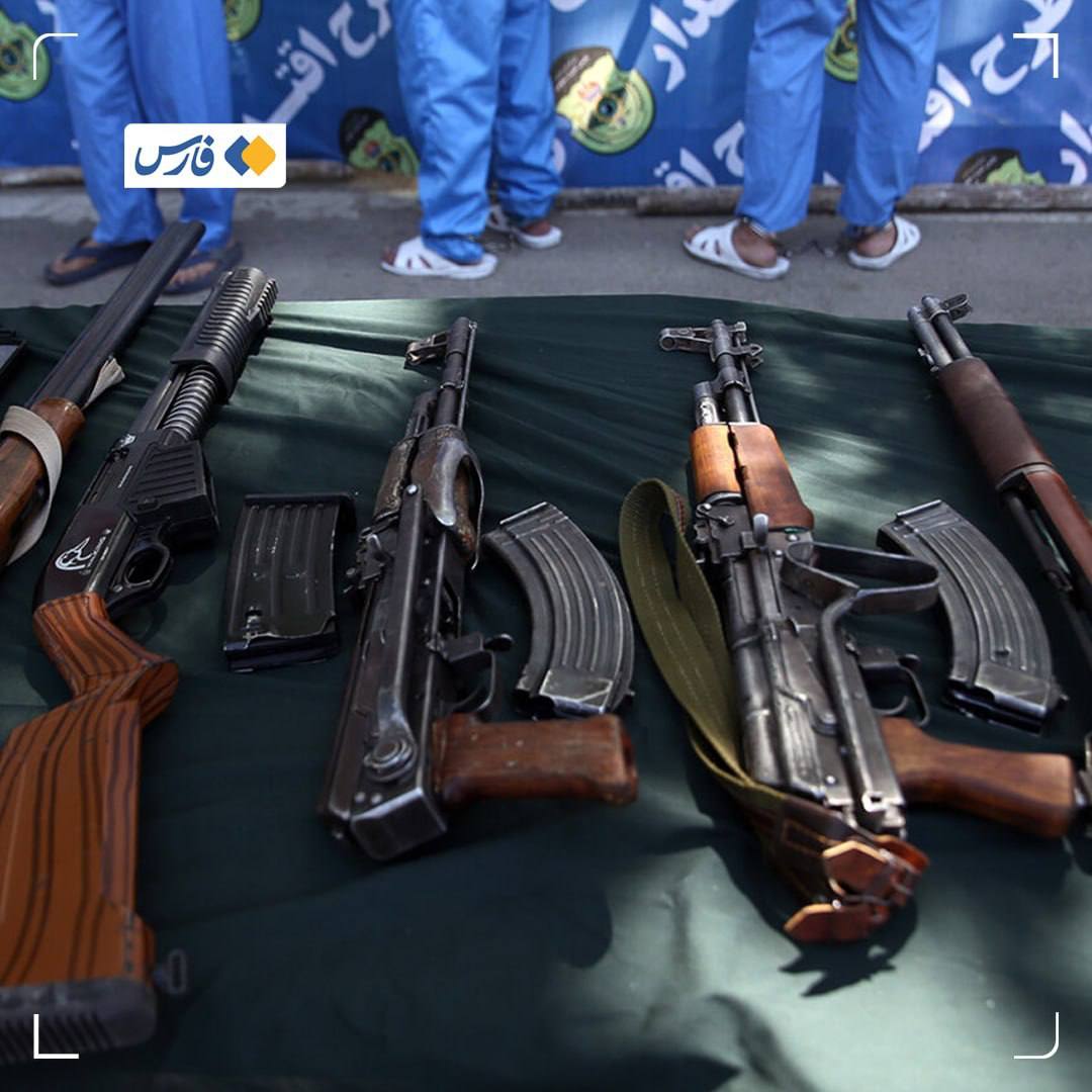 کشف ۳۳ قبضه سلاح و ۱۲۲۹ فشنگ در مرزهای آذربایجان‌غربی؛ ۱۷ نفر دستگیر شدند