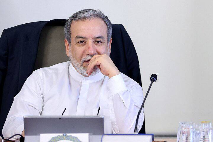 عراقچی: ایران سر خم نکرد؛ دشمن مجبور شد درخواست مذاکره بدهد