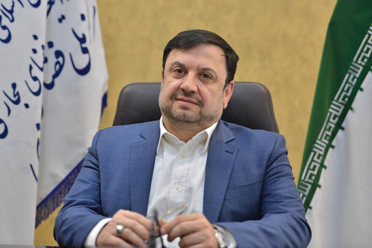 فیروزآبادی: فشار می‌آوردند «هایده» و «لوازم آرایش زنانه» از موتور جستجو حذف شود