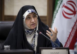 سمیه رفیعی: مجلس با هر نوع افزایش قیمت بنزین مخالف است؛مشکل را از جیب مردم حل نکنید