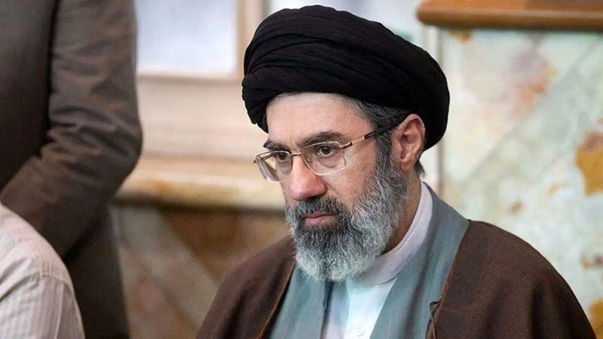 چرا فایل صوتی از رهبر انقلاب منتشر نمی شود؟ فایل صوتی می‌تواند اطلاعات امنیتی و مکانی را آشکار کند