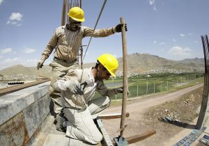 کارگران ساختمانی برای یک لقمه نان قربانی می‌شوند!