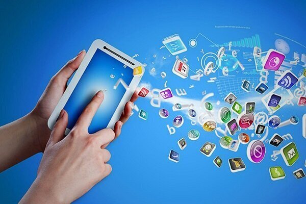 برای ساخت استیکر از عکس رفیقتان ممکن است تا یک سال حبس بگیرید!