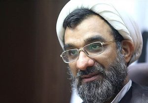 بمب اتم نمی‌سازیم چون رهبر شهید آن راحرام اعلام کرده است؛ اما مراکز هسته‌ای مهاجم را هدف قرار می‌دهیم