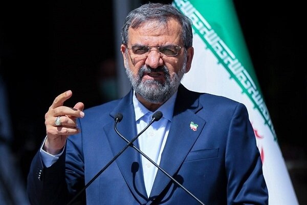 رضایی: تا شروط ایران عملی نشود، نه تنگه هرمز باز می‌شود نه مذاکره می‌کنیم