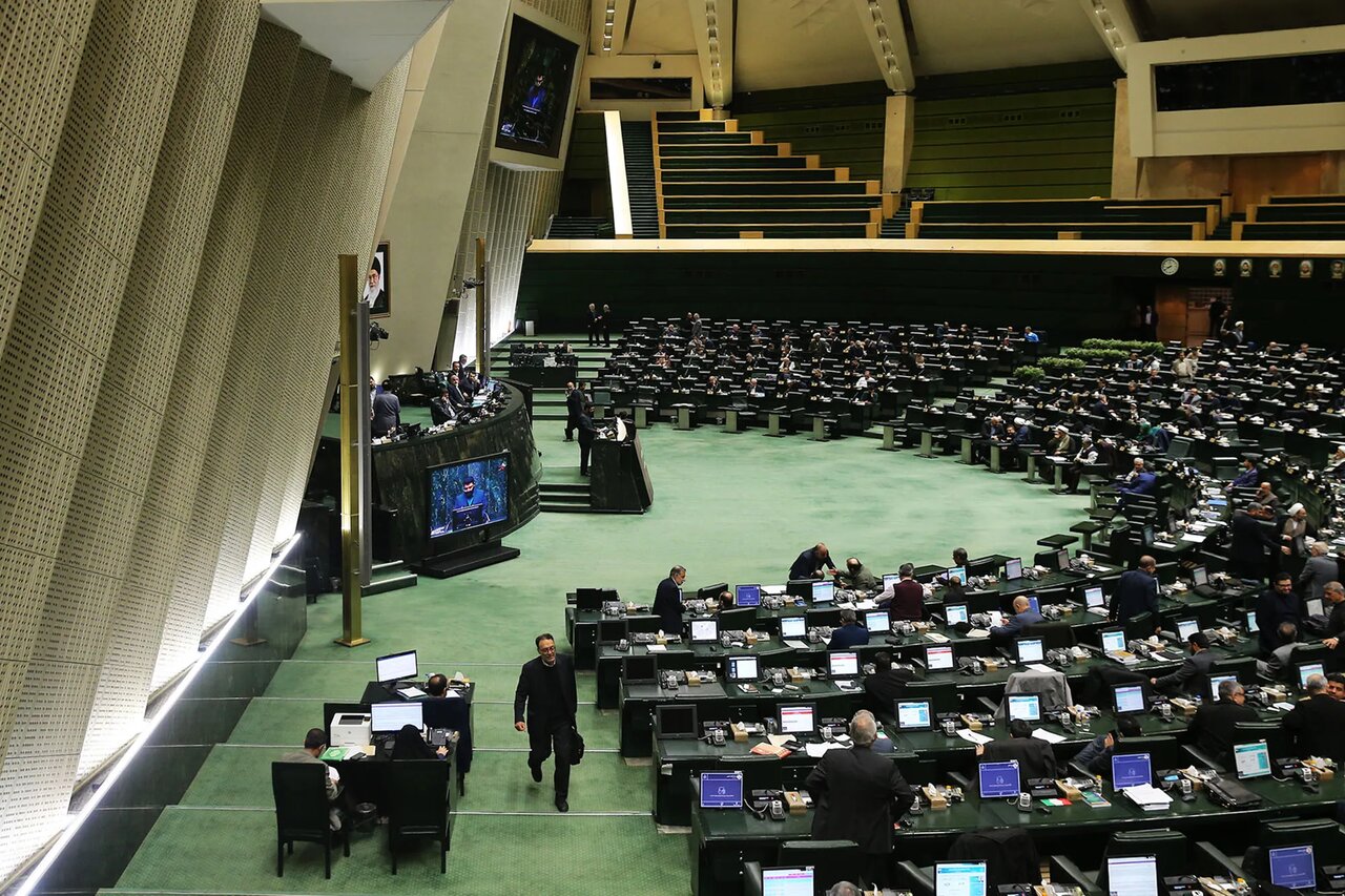 وحدت‌شکنان مشغول کارند