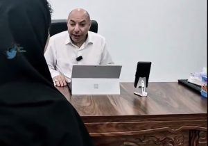 استاد باقری چهره معروف میم‌های اینستاگرامی مدرس زبان شده است!