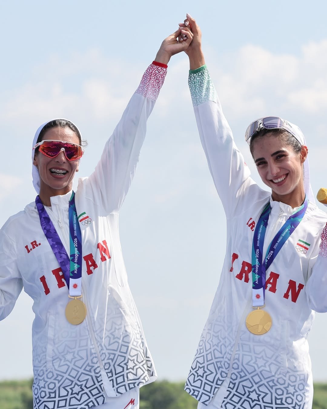 دختران ایران روی آب طوفان کردند