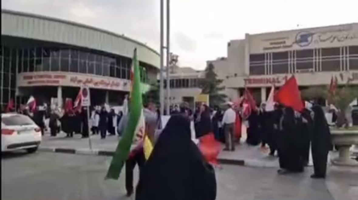 مرگ بر مسئولین نفوذی و بی‌غیرت!