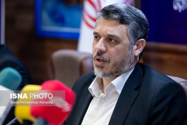 همتی‌فر: بساط برهنگی در جامعه باید جمع شود