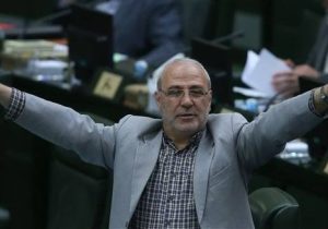 حاجی دلیگانی: امارات باید کشورش را به عنوان غرامت به ما بدهد