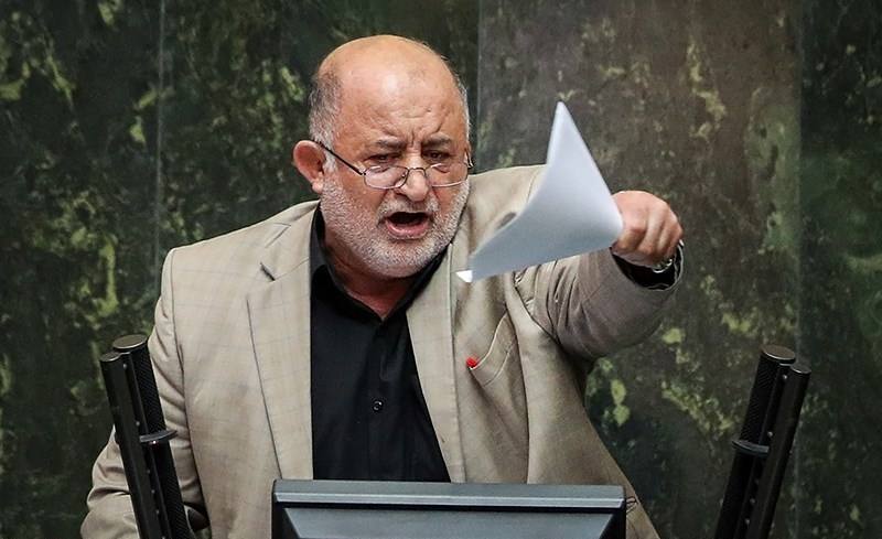 قاضی‌پور: اجازه نمی‌دهیم حق آذربایجان در روز روشن پایمال شود، اگر راست می‌گویید، شما هم تیم‌هایتان را مردمی کنید