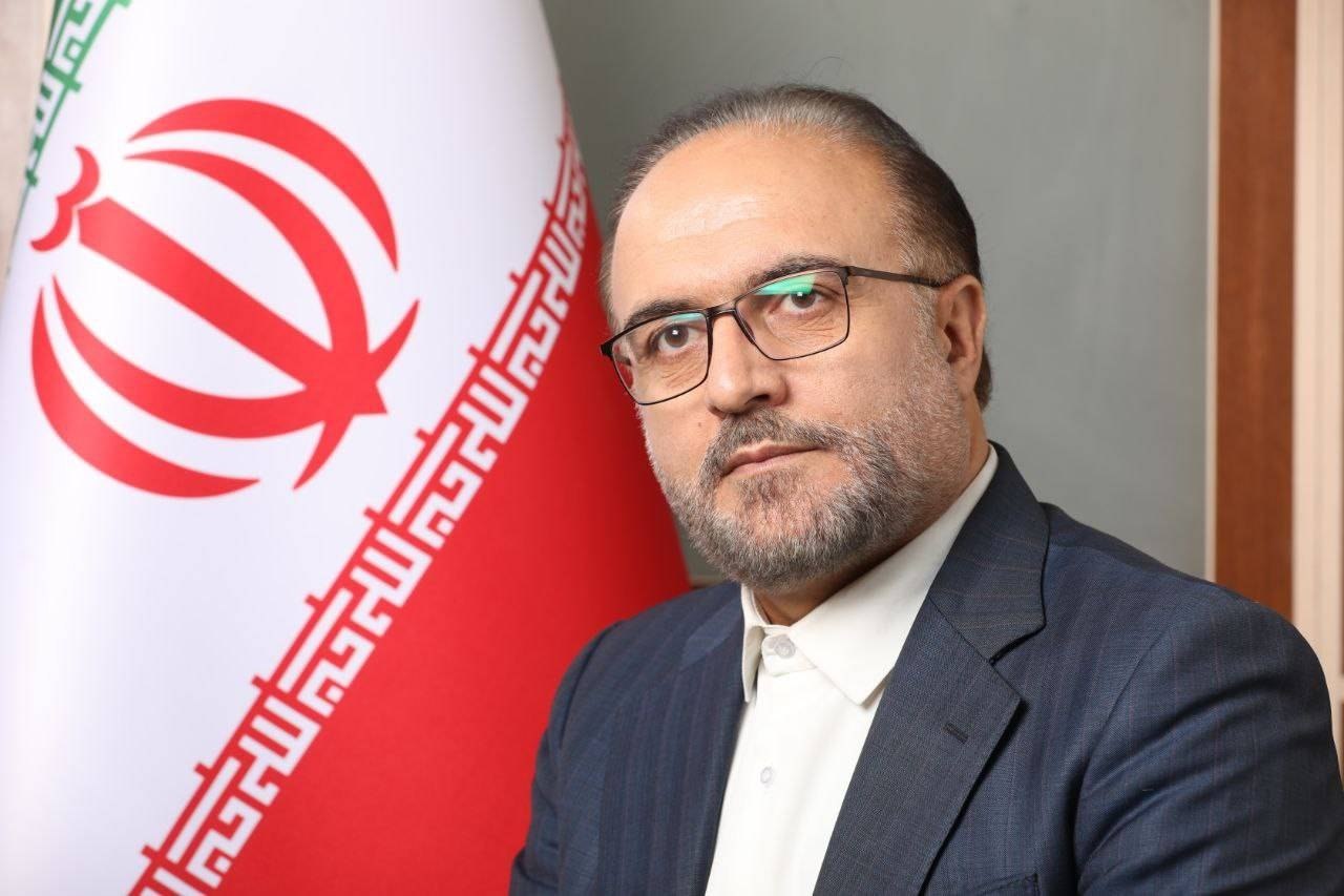 زندیان: مردم از مدیر اقتصادی «گزارش هواشناسی» نمی‌خواهند؛ بگویید برای مهار ارز چه کرده‌اید!