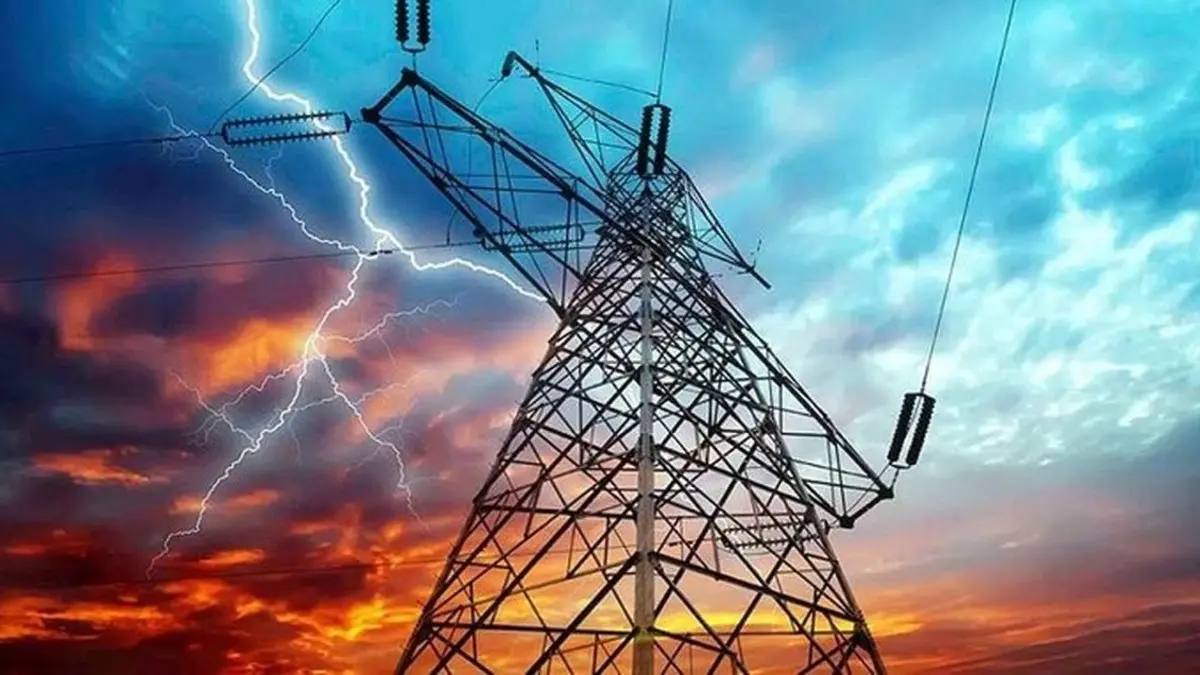 مدیرعامل توانیر: به دنبال افزایش واردات برق برای زمستان از کشورهای همسایه هستیم